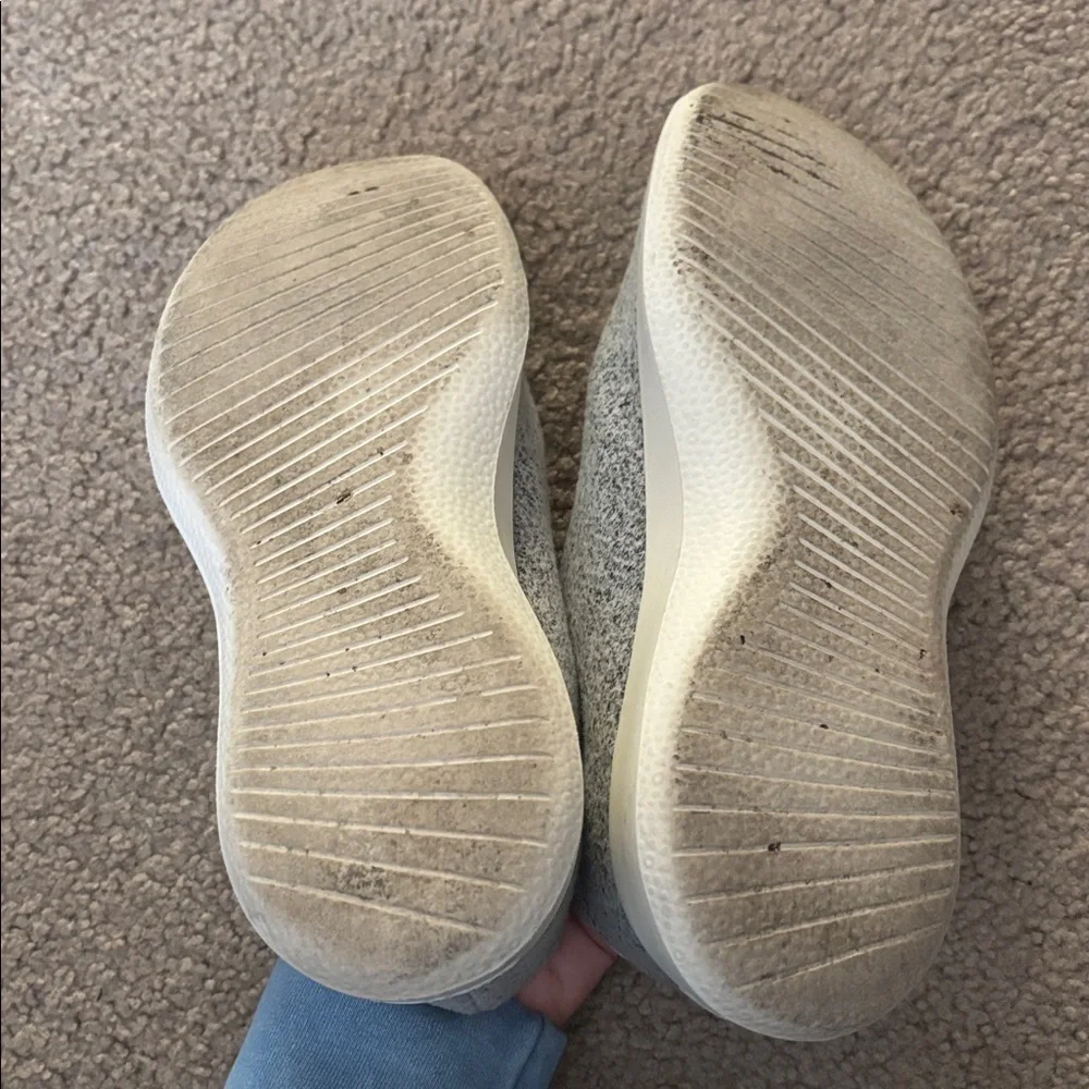Allbirds Light Gray Wool Runner Sneakers Women’s size 8